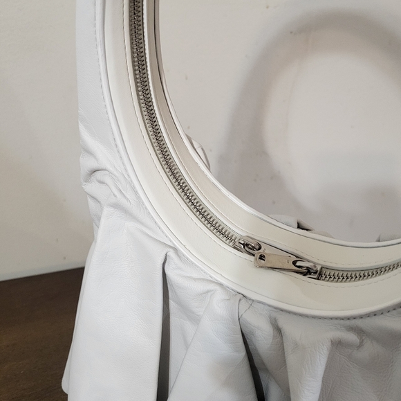 Coperni White Leather Ghost Swipe Skirted Bag - Picture 7 of 12